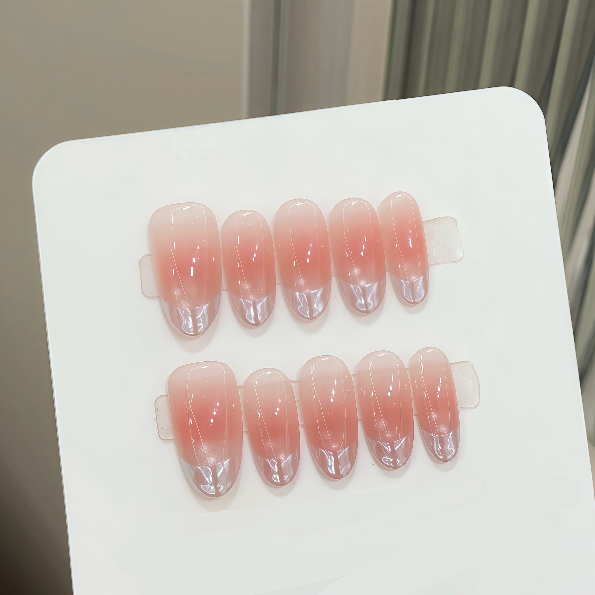 Nail Art Simple - 10 قطع من الأظافر الاصطناعية المصنوعة