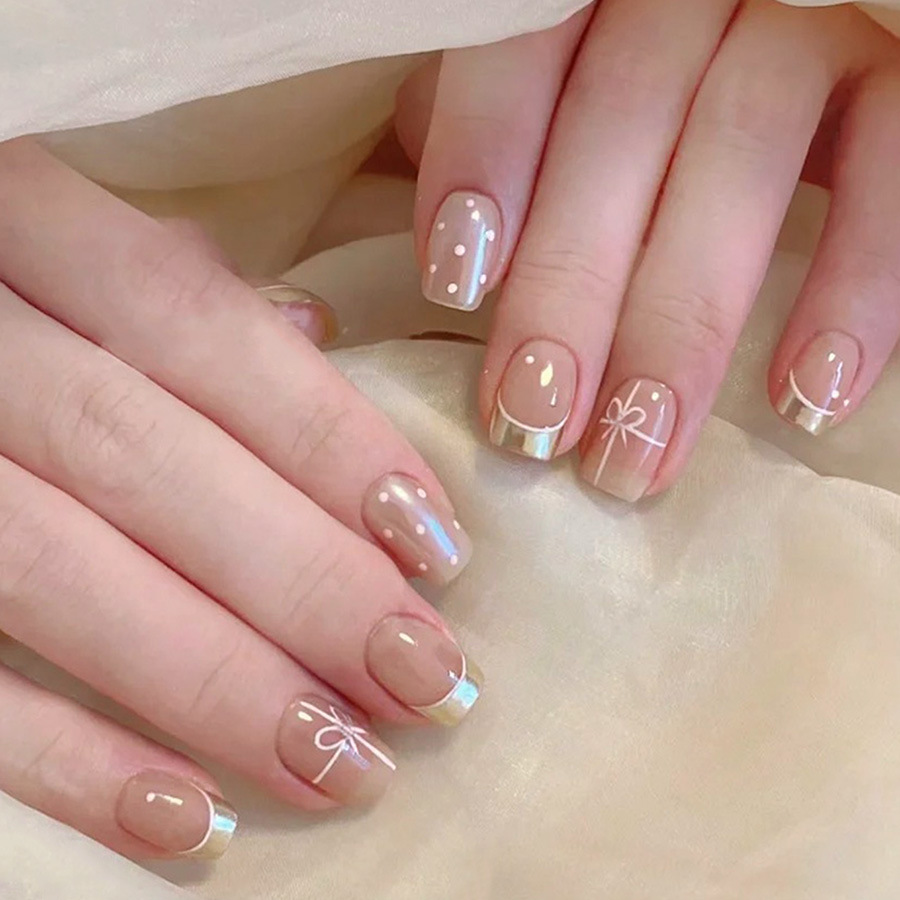 أظافر صناعية قصيرة مربعة الشكل - مراجعة Nail Art Red وسعره